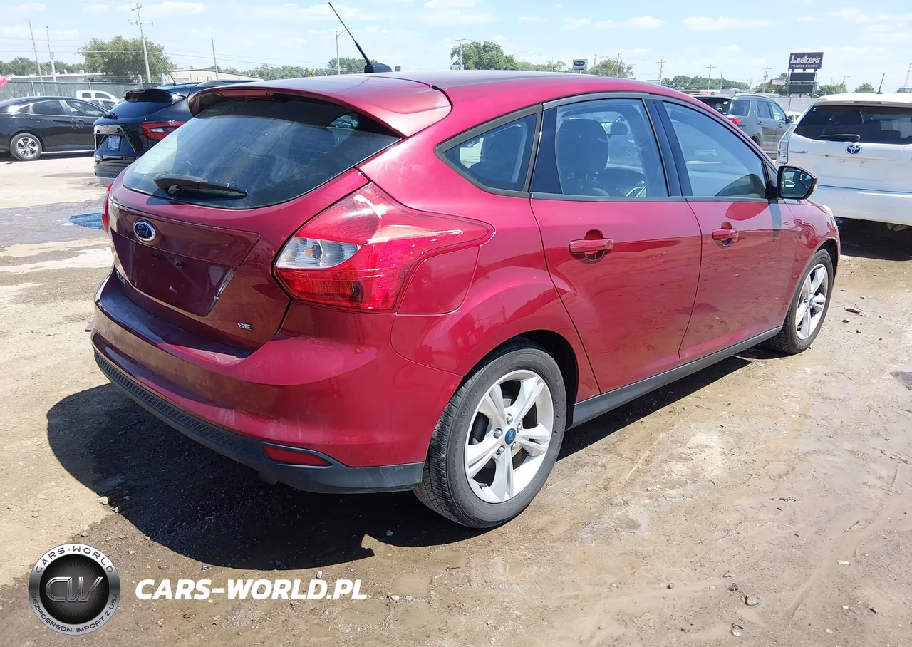2013 Ford Focus Se VIN:1FADP3K24DL373307 - 4