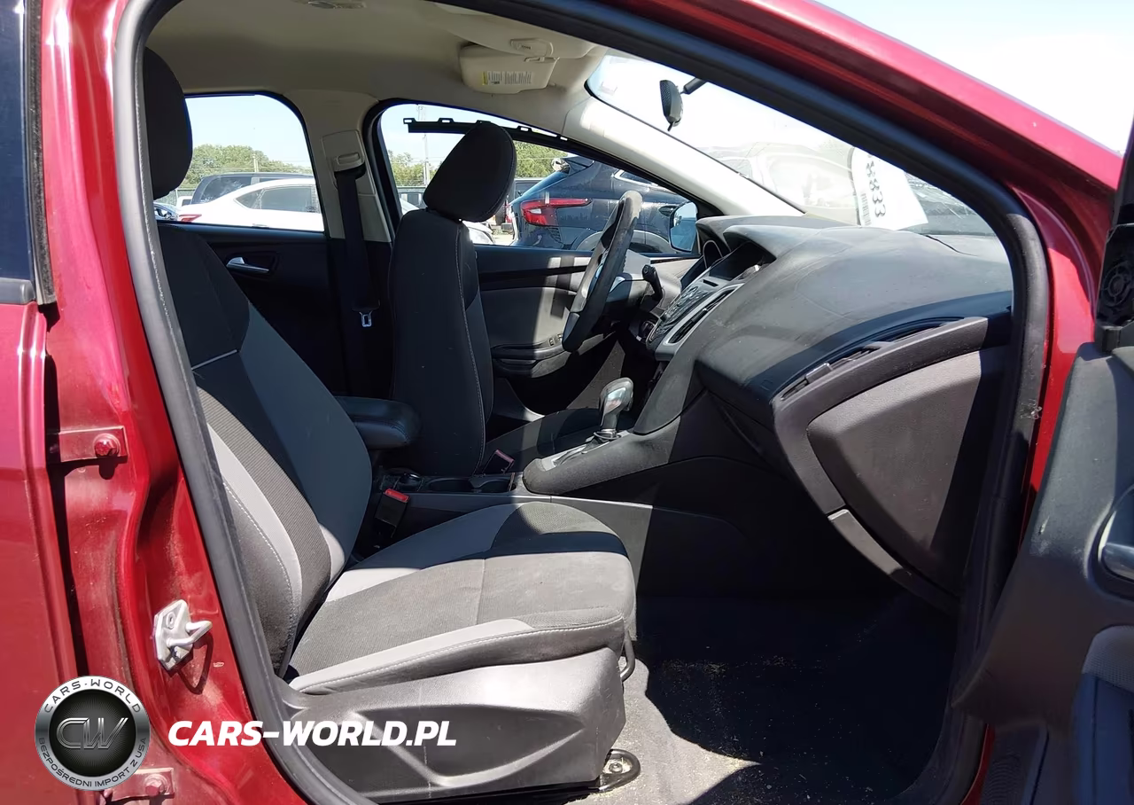2013 Ford Focus Se VIN:1FADP3K24DL373307 - 5