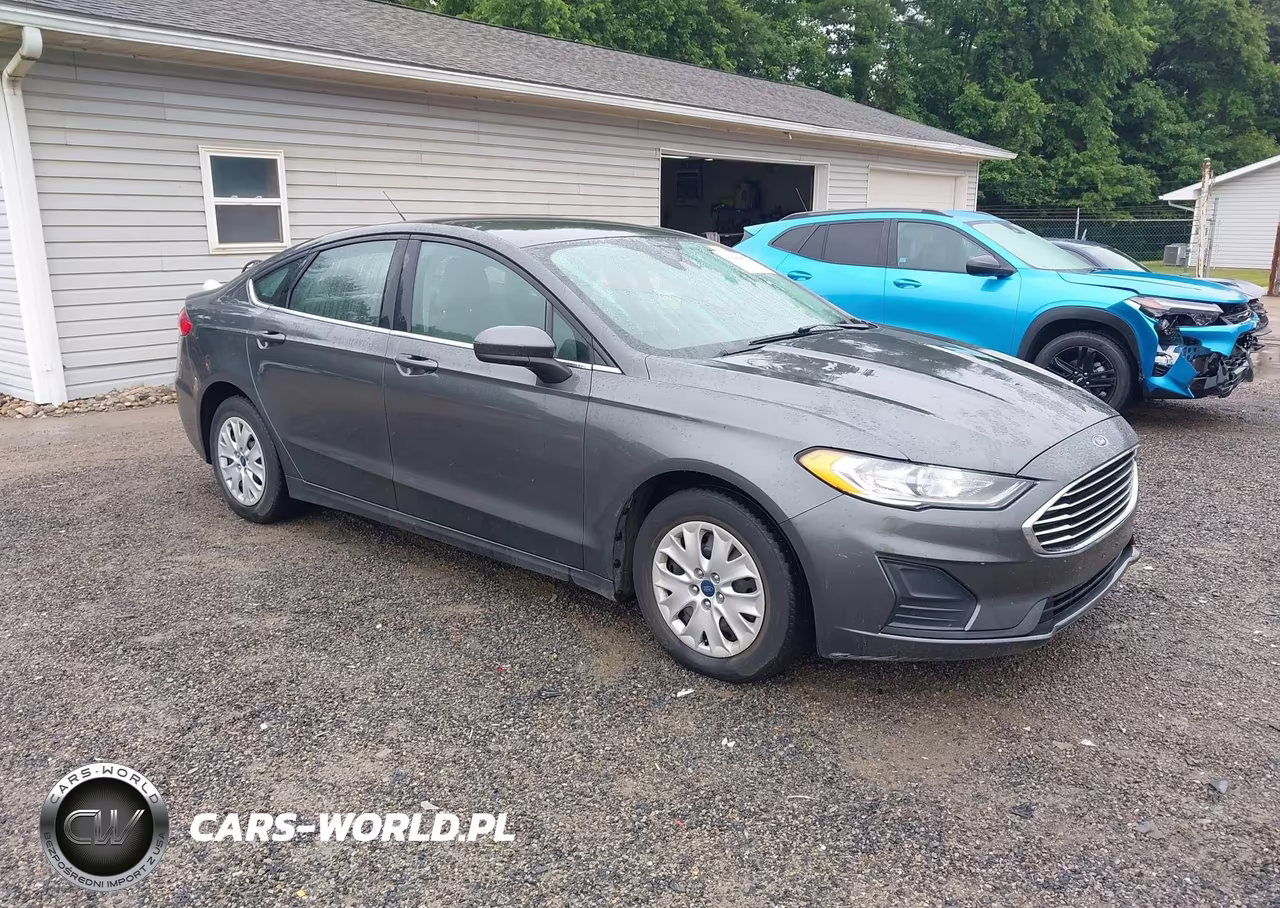 2019 Ford Fusion S – zdjęcie 1 z 17