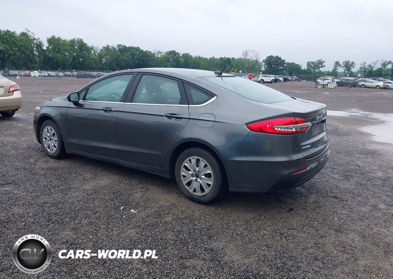2019 Ford Fusion S VIN:3FA6P0G73KR278554 - 3