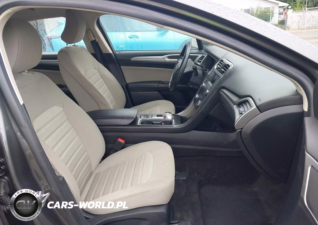 2019 Ford Fusion S VIN:3FA6P0G73KR278554 - 5