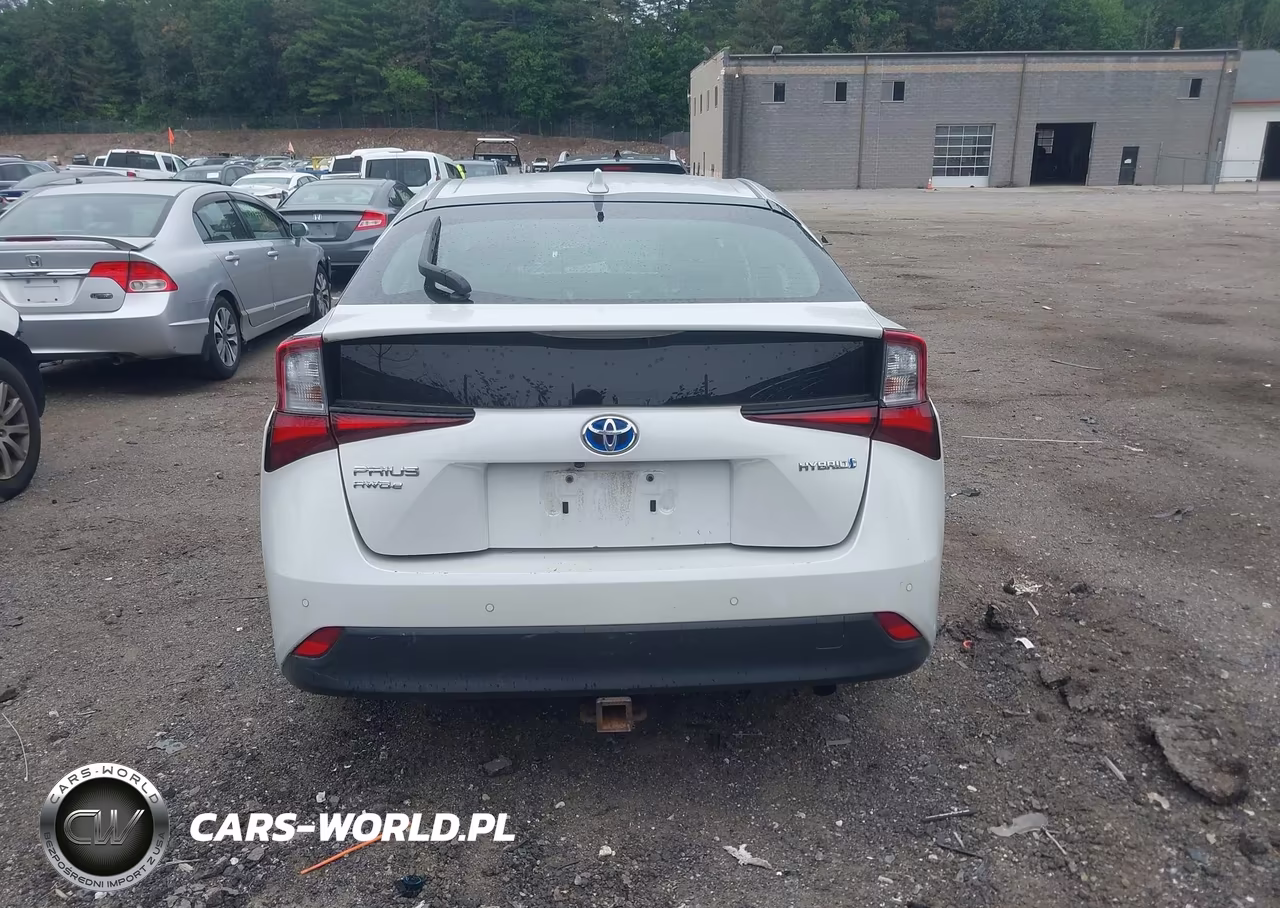 2021 Toyota Prius Le Awd-E VIN:JTDL9MFU7M3025714 - 16