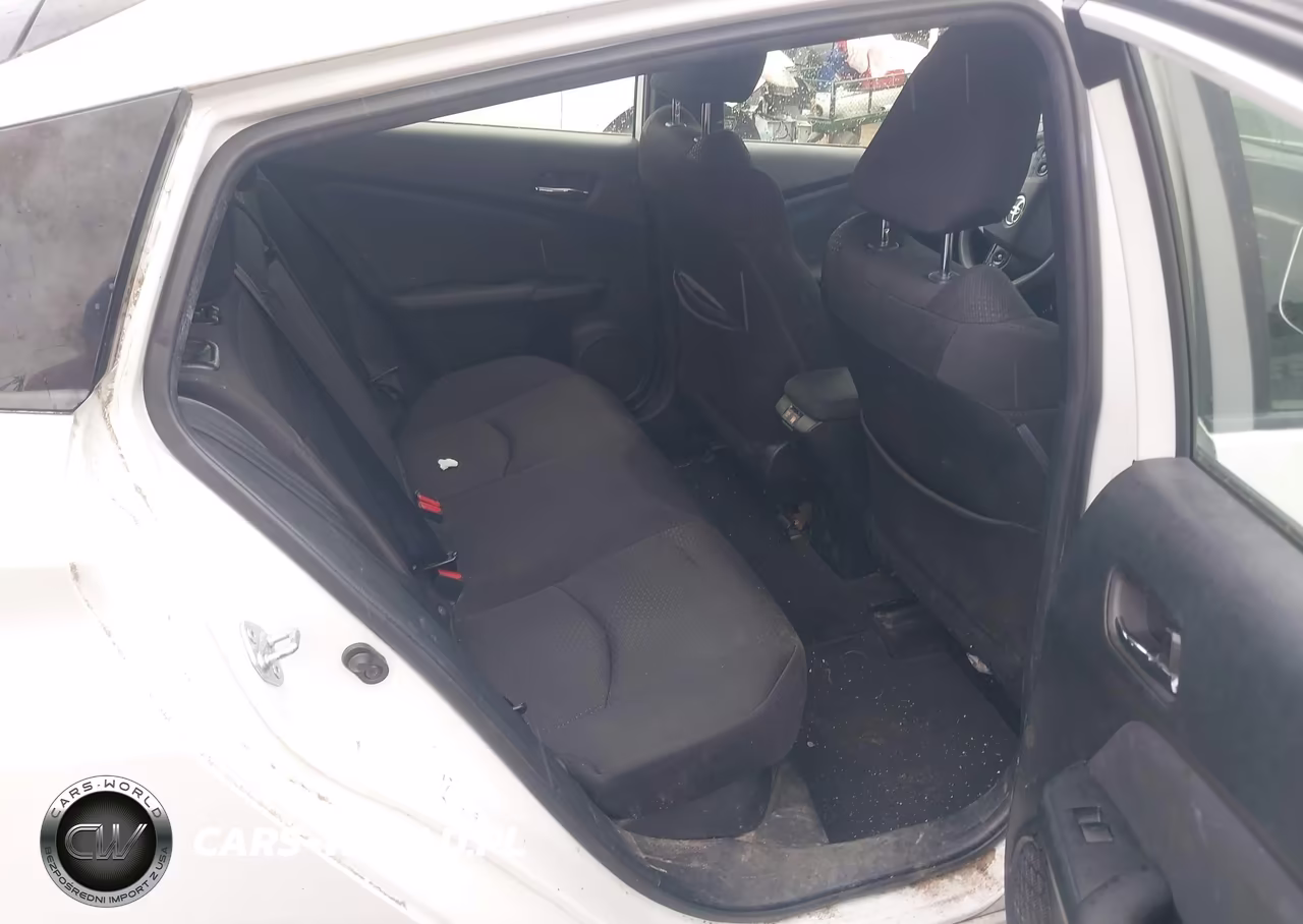 2021 Toyota Prius Le Awd-E VIN:JTDL9MFU7M3025714 - 8