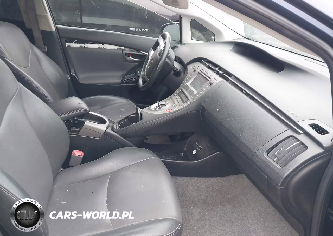 2012 Toyota Prius VIN:JTDKN3DU4C1491664 - 5