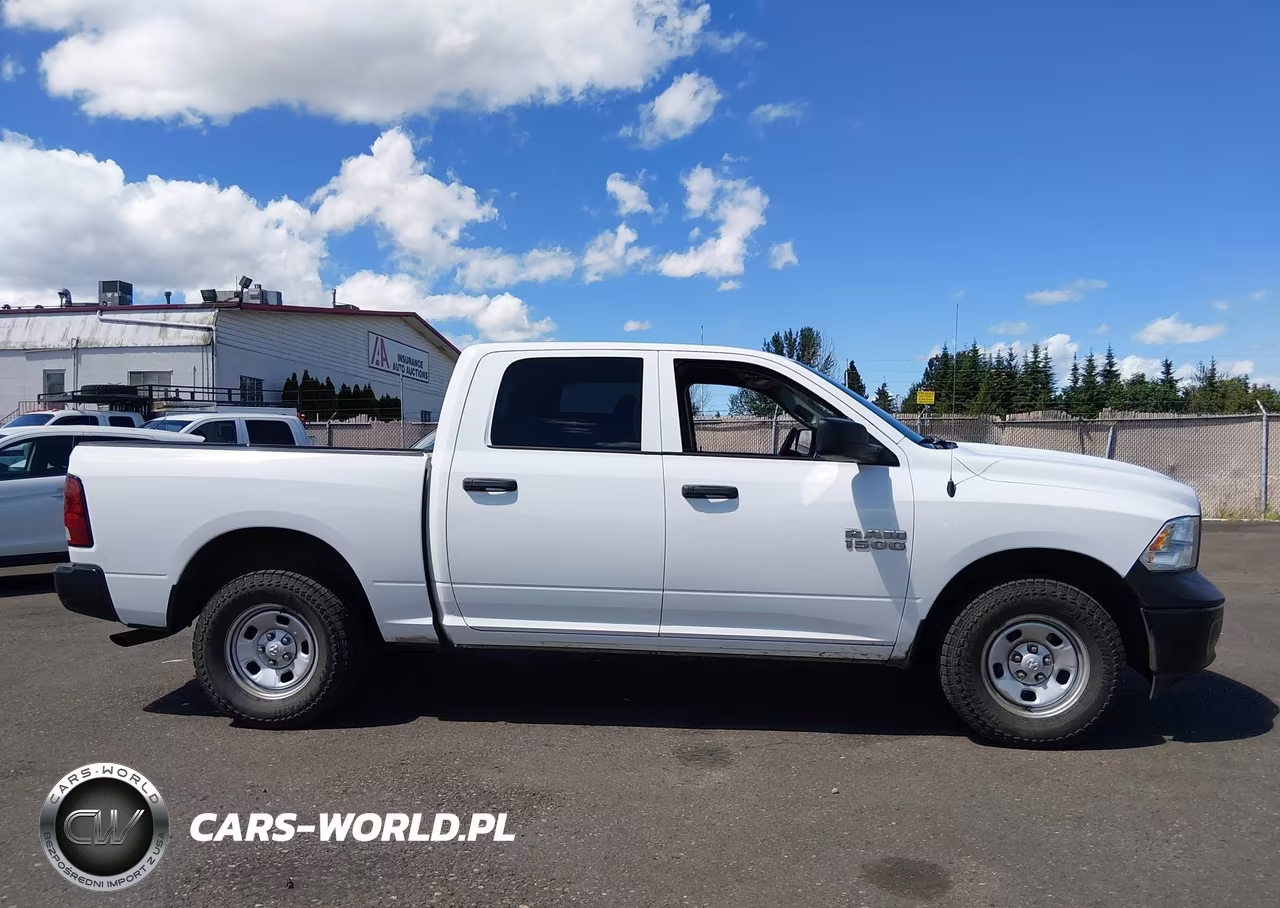 2018 Ram 1500 Tradesman 4X4 5'7 Box VIN:1C6RR7KG9JS300519 - 13