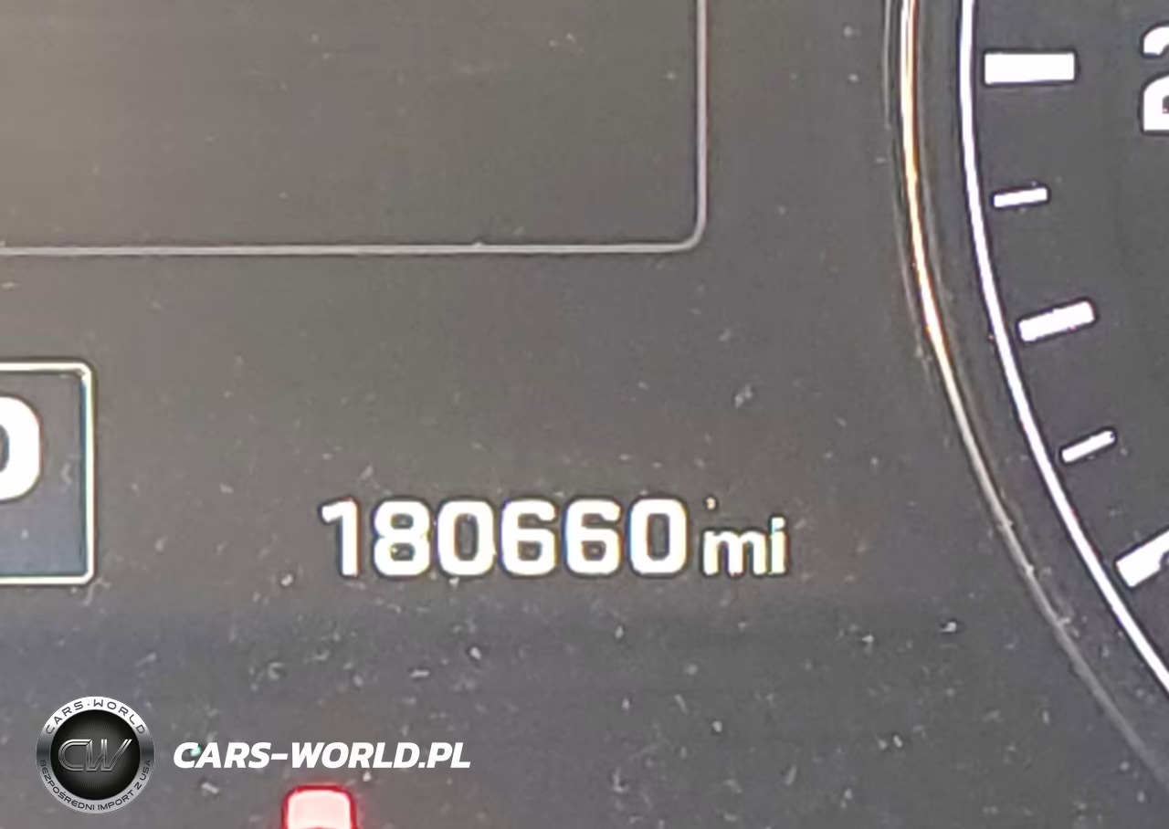 2017 Genesis G80 3.8 VIN:KMHGN4JE2HU176680 - 15