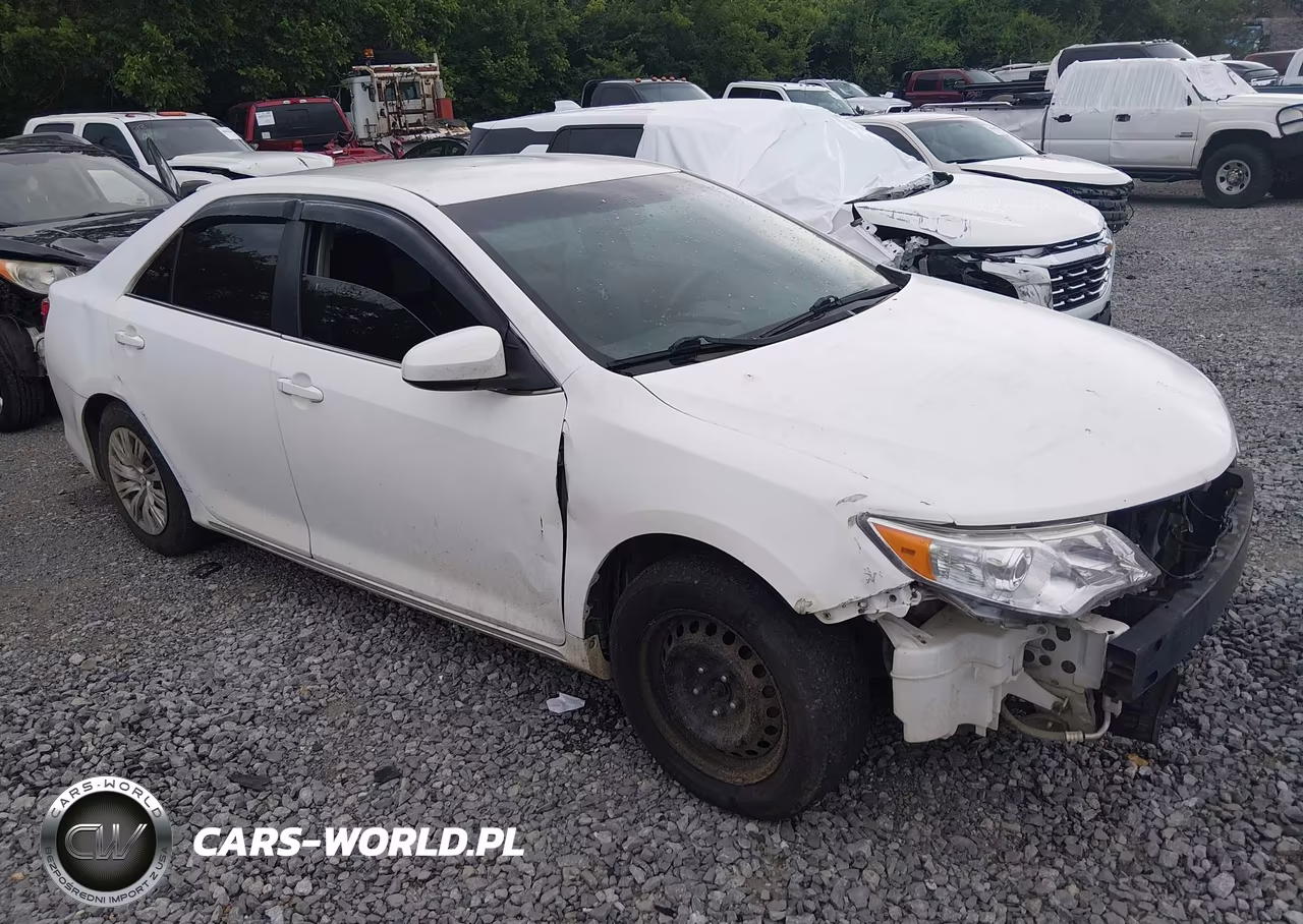 2012 Toyota Camry Le – zdjęcie 1 z 11