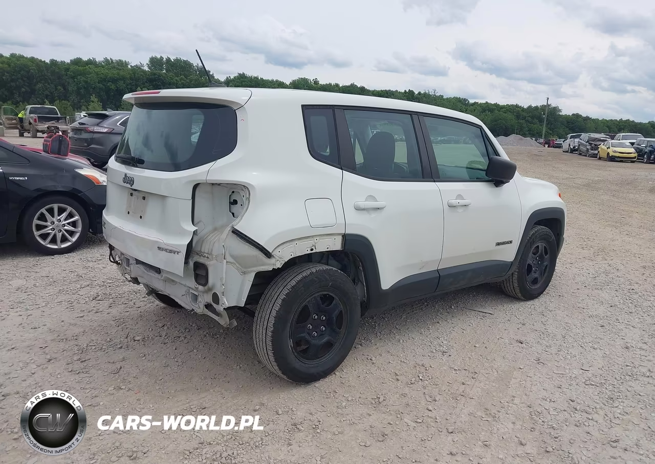 2016 Jeep Renegade Sport VIN:ZACCJAAT9GPD36680 - 4