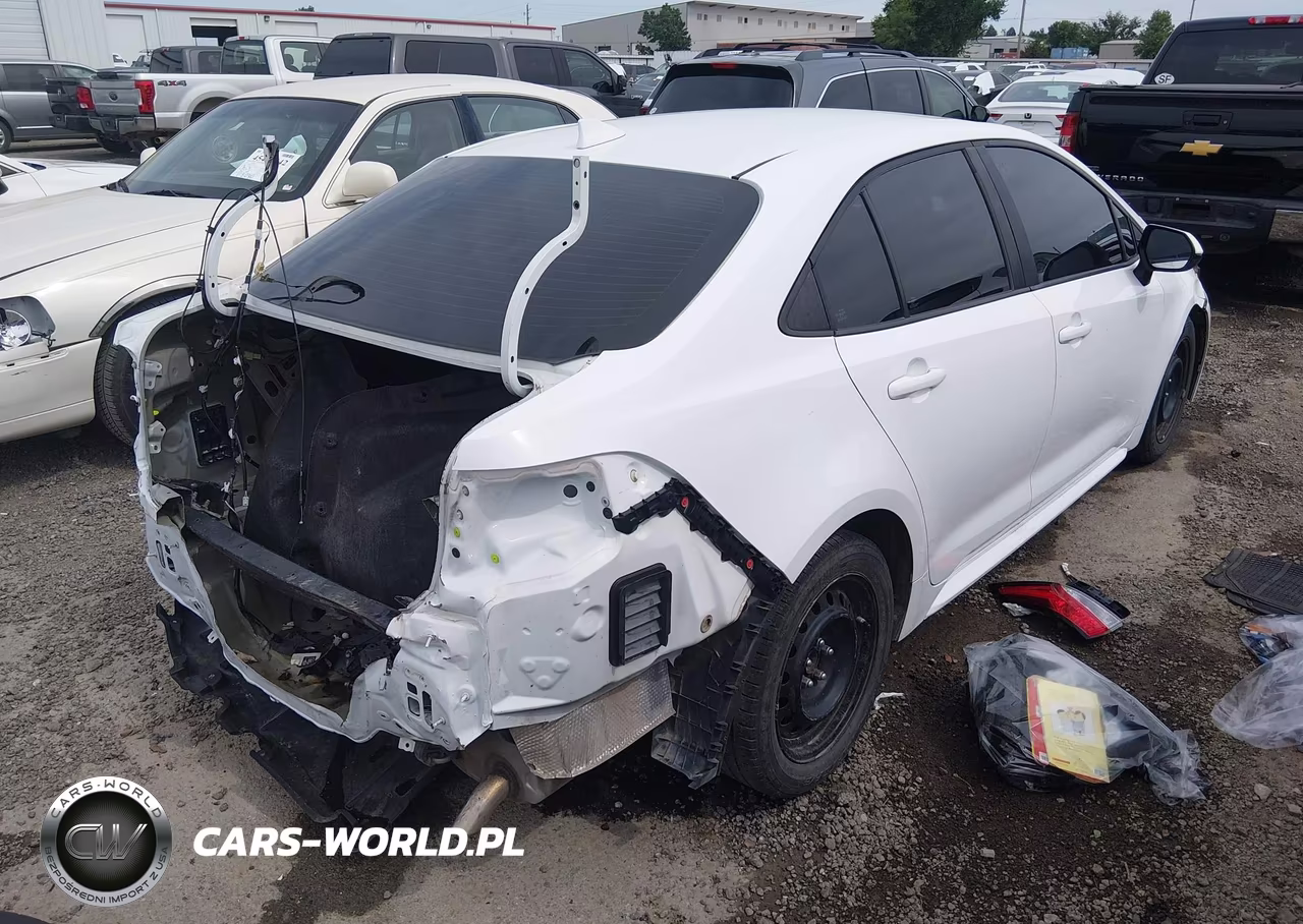 2021 Toyota Corolla Le VIN:5YFEPMAEXMP152284 - 4