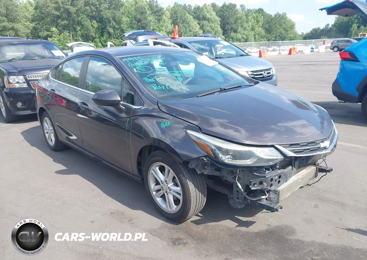2017 Chevrolet Cruze Lt Auto – zdjęcie 1 z 18