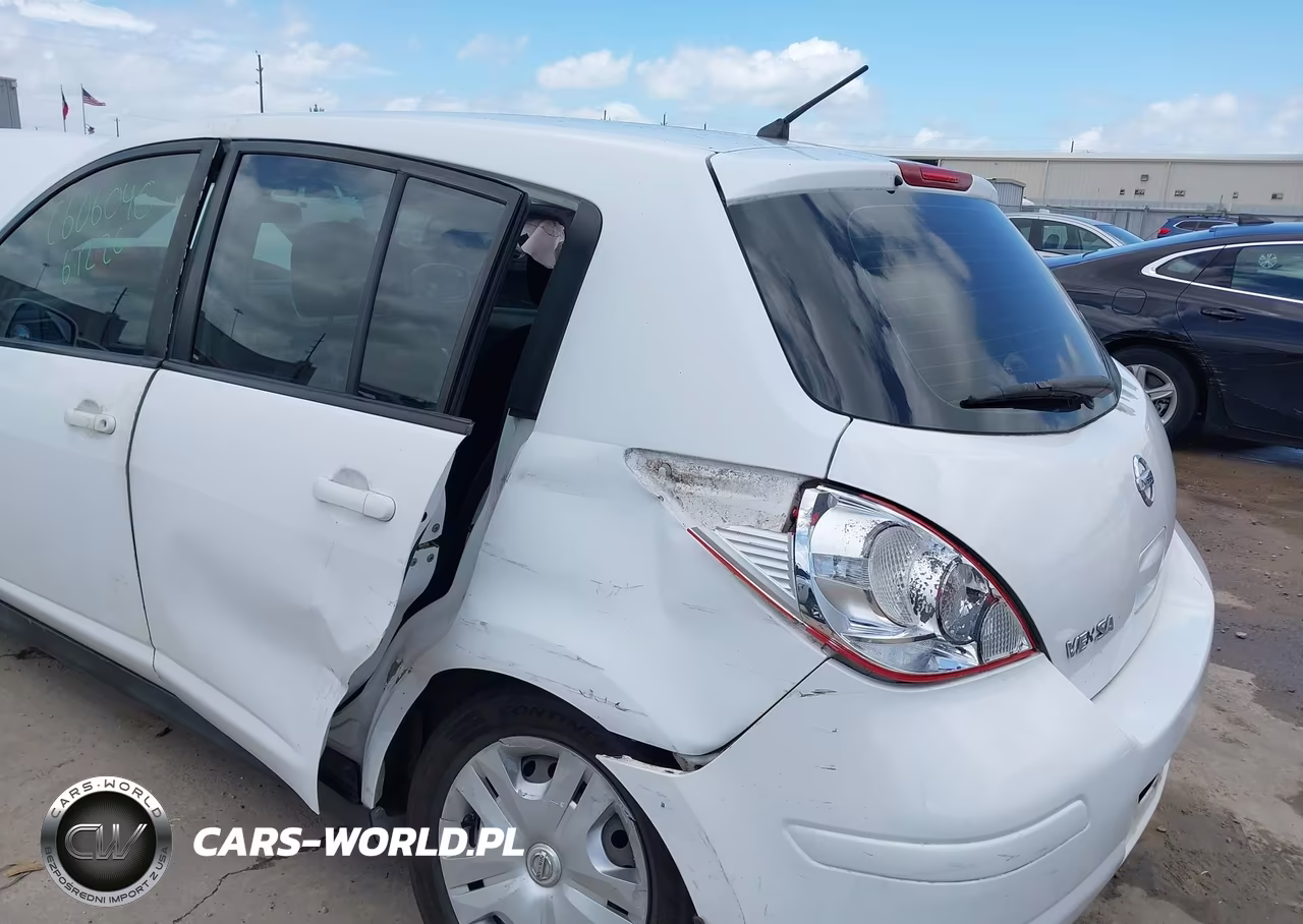 2011 Nissan Versa 1.8S VIN:3N1BC1CP3BL515565 - 6