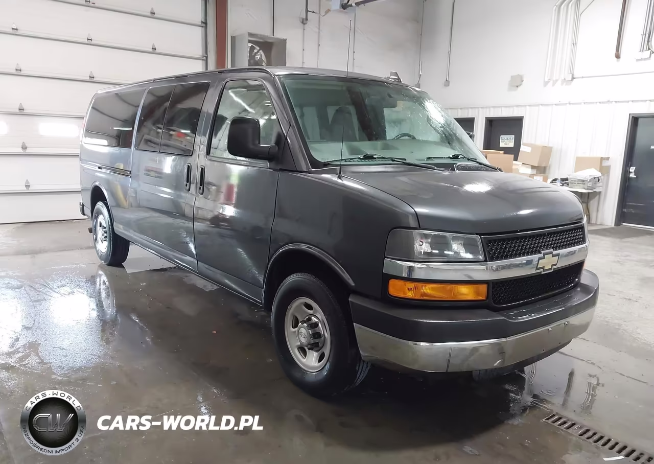 2016 Chevrolet Express 3500 Lt