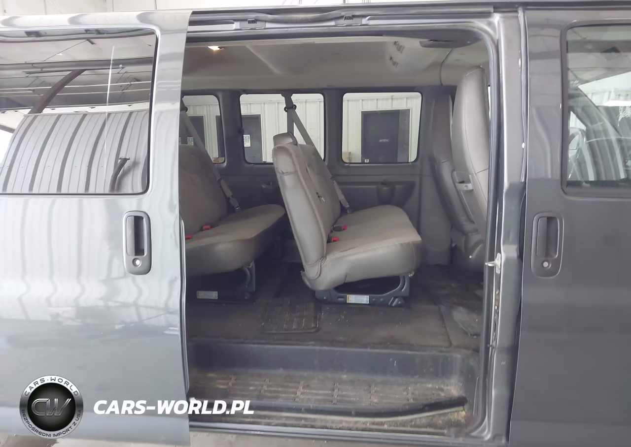 2016 Chevrolet Express 3500 Lt VIN:1GAZGPFF4G1313878 - 8