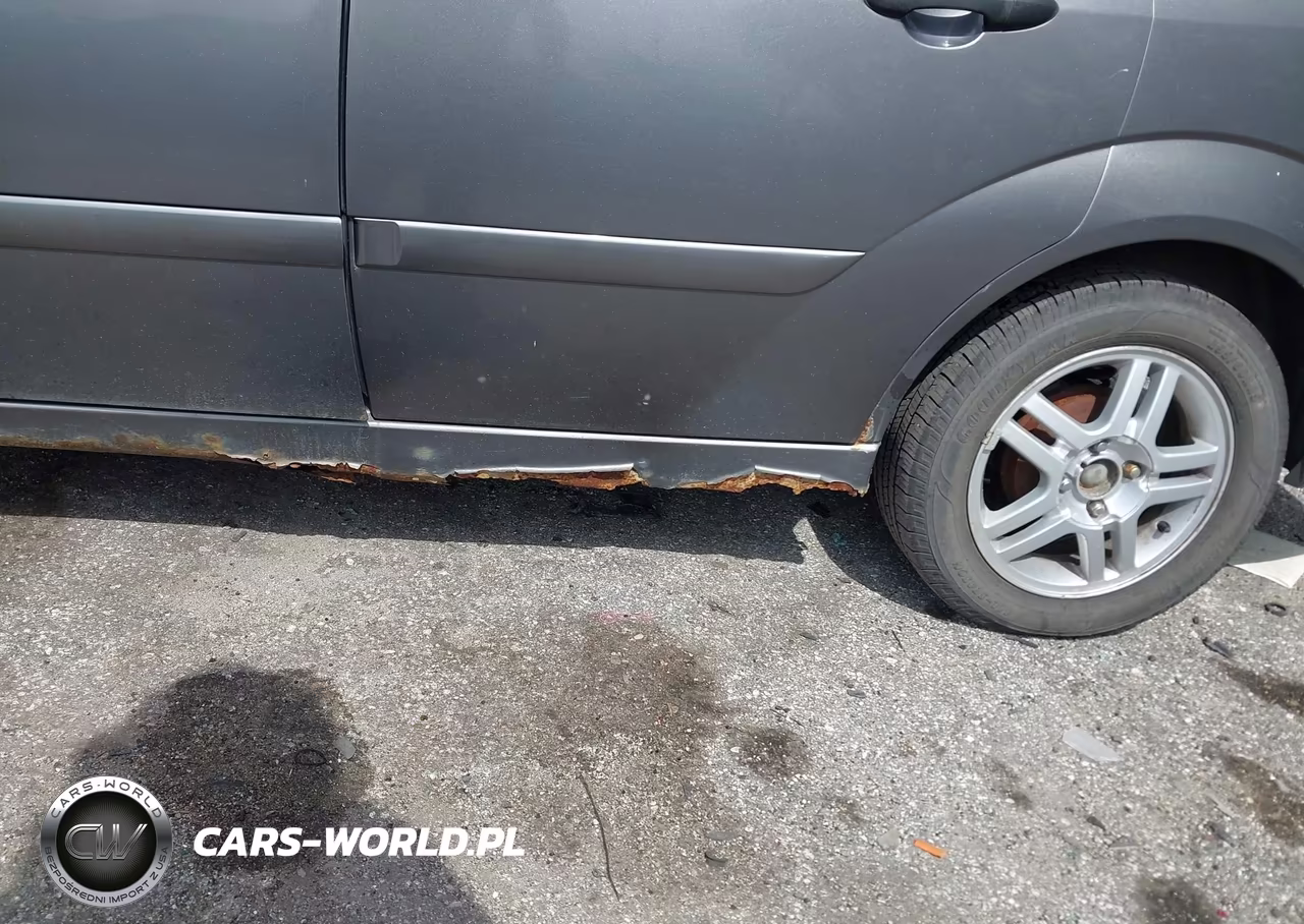 2002 Ford Focus Se Base-Se Comfort-Ztw VIN:1FAHP363X2W163309 - 6