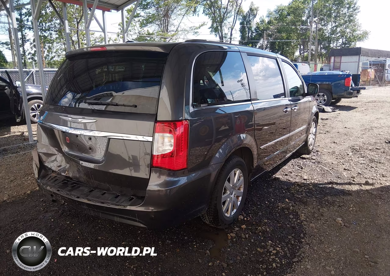 2016 Chrysler Town & Country Touring VIN:2C4RC1BG1GR112580 - 4