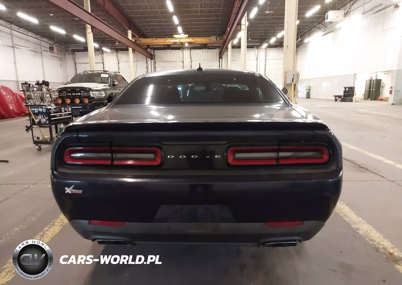 2015 Dodge Challenger R-T VIN:2C3CDZAT9FH737057 - 17