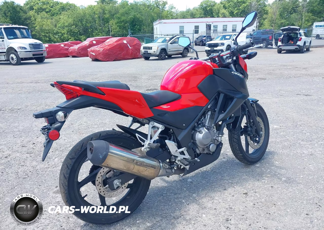 2015 Honda Cb300 F VIN:MLHNC5215F5101740 - 4