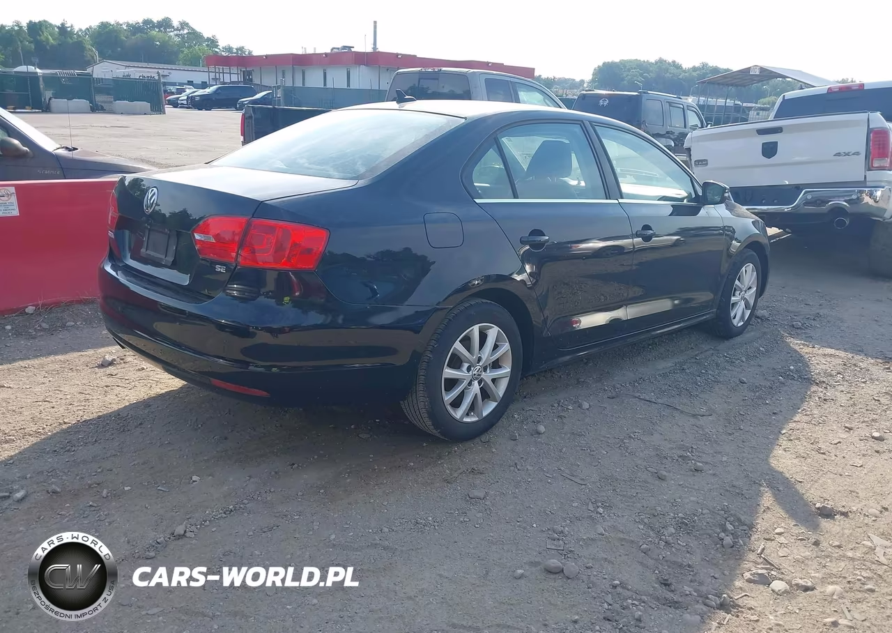 2014 Volkswagen Jetta 1.8T Se VIN:3VWD17AJ3EM262899 - 4