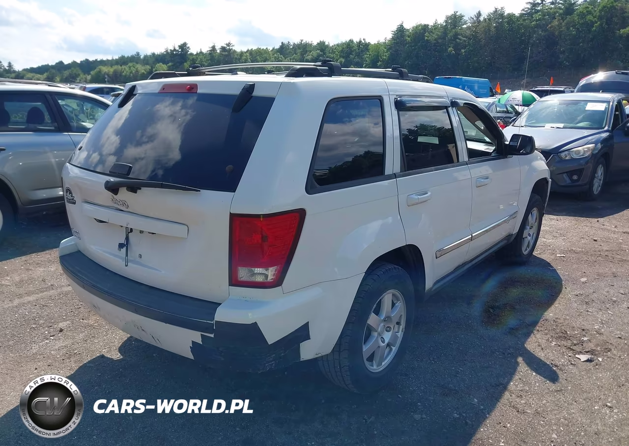 2010 Jeep Grand Cherokee Laredo VIN:1J4PR4GK5AC143099 - 4