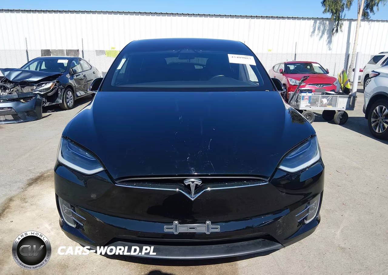 2019 Tesla Model X 100D-75D-Long Range VIN:5YJXCBE25KF147270 - 11