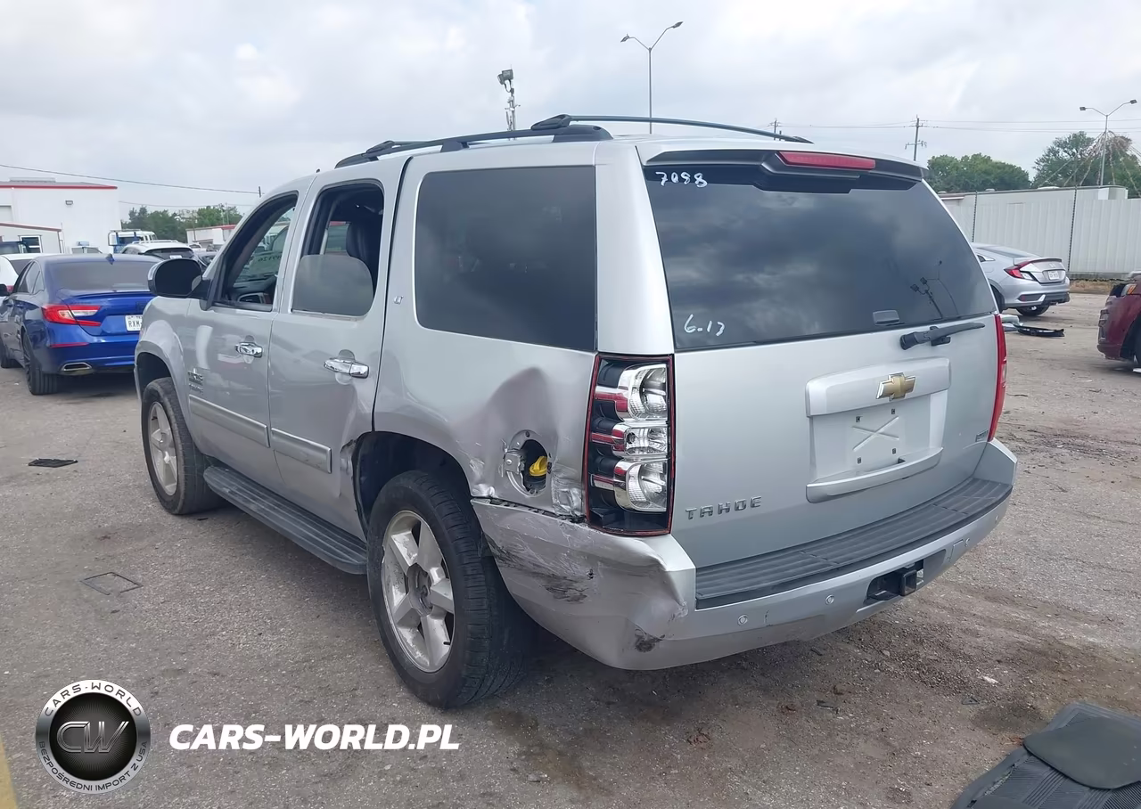 2010 Chevrolet Tahoe Lt VIN:1GNUCBE04AR127058 - 3