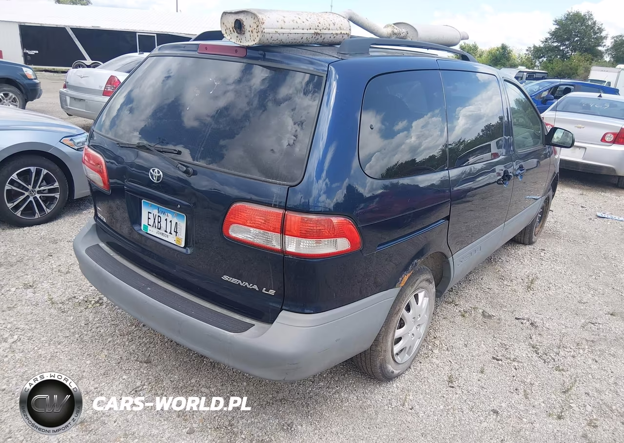 2002 Toyota Sienna Le VIN:4T3ZF13CX2U498126 - 4