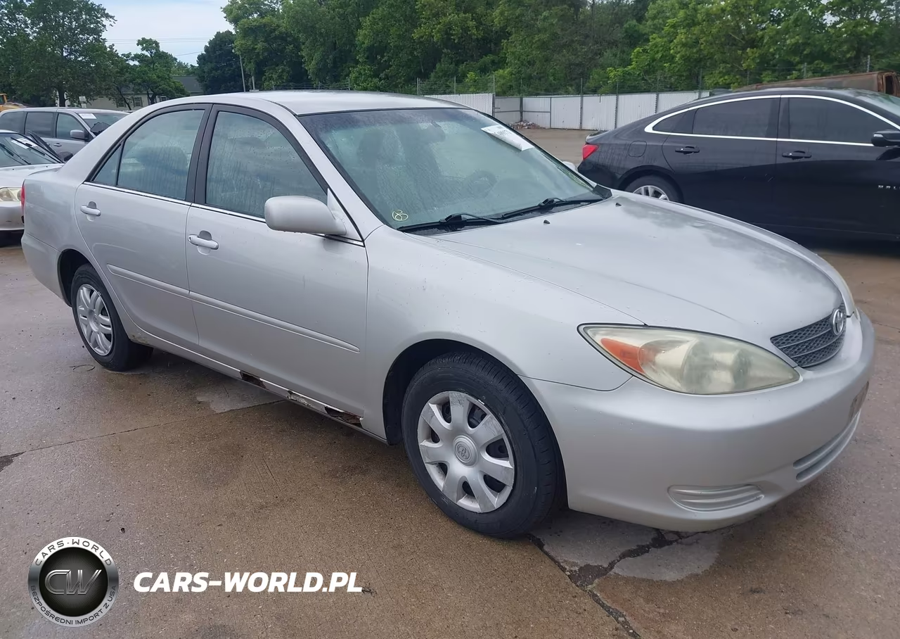 2004 Toyota Camry Le – zdjęcie 1 z 12