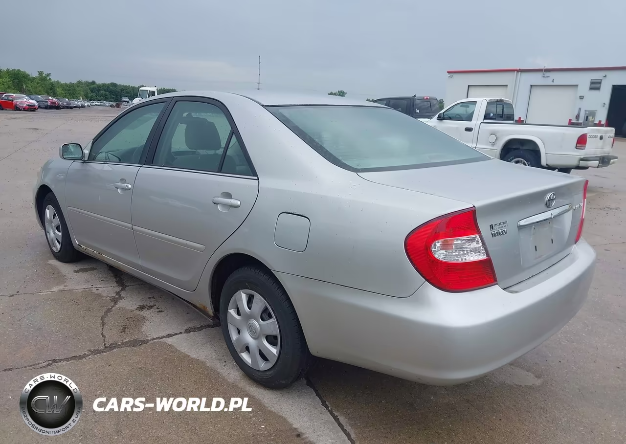 2004 Toyota Camry Le VIN:4T1BE32KX4U313027 - 3