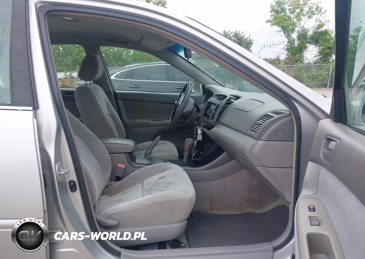 2004 Toyota Camry Le VIN:4T1BE32KX4U313027 - 5