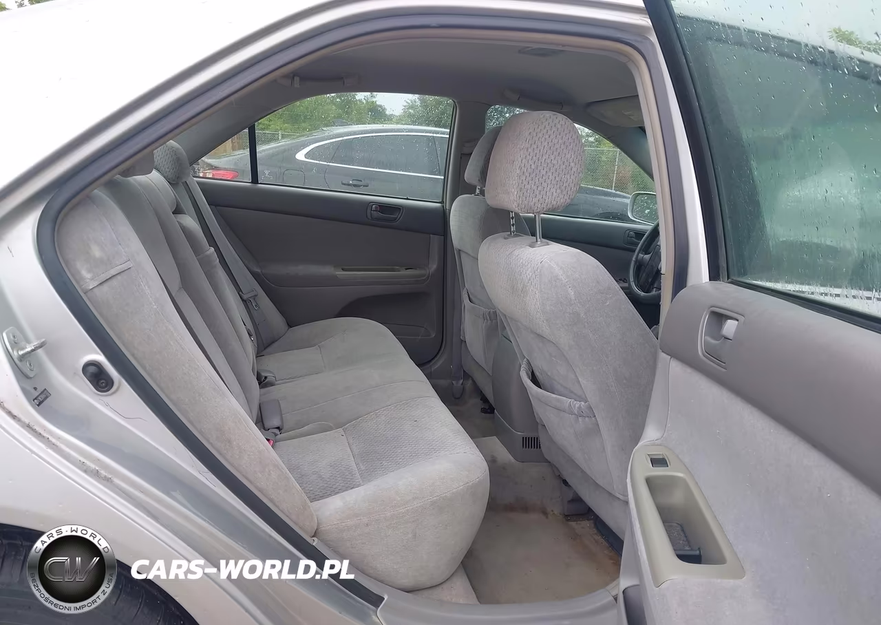 2004 Toyota Camry Le VIN:4T1BE32KX4U313027 - 8