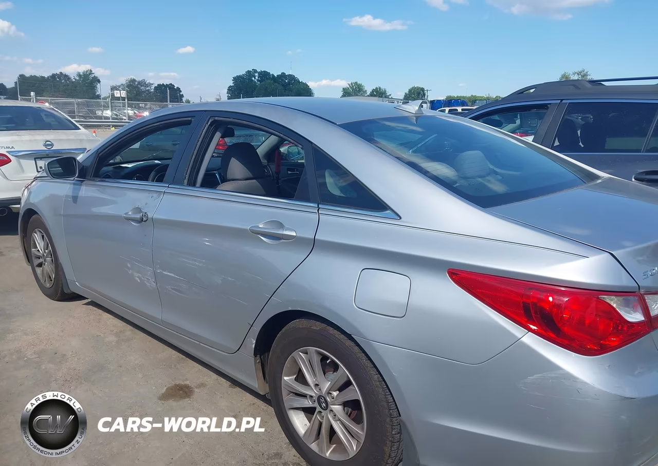 2013 Hyundai Sonata Gls VIN:5NPEB4AC1DH553183 - 18