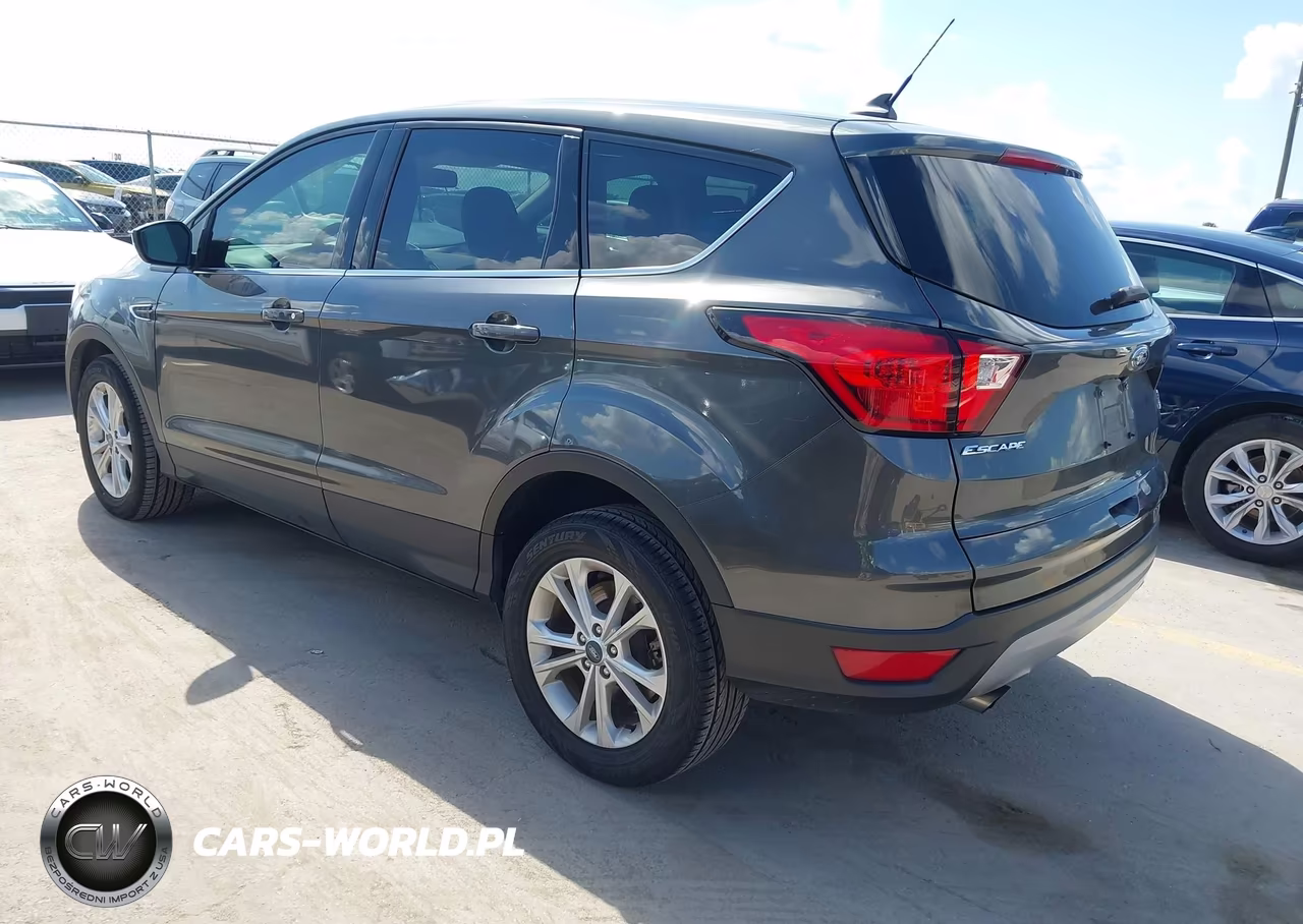 2019 Ford Escape Se VIN:1FMCU0GD5KUA71163 - 3
