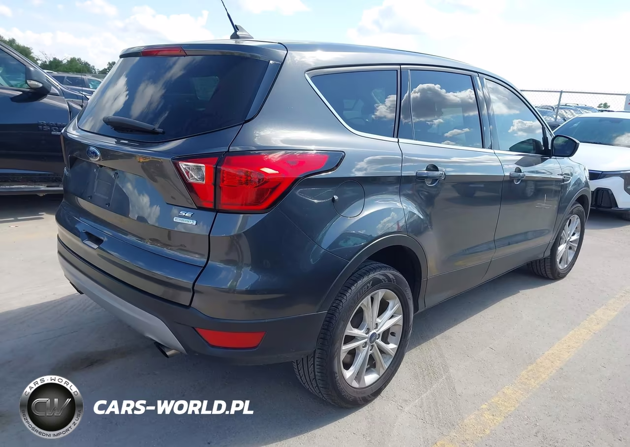 2019 Ford Escape Se VIN:1FMCU0GD5KUA71163 - 4