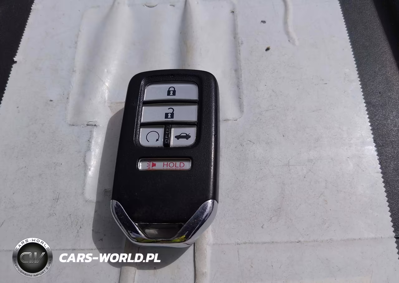 2020 Honda Accord Hybrid Touring VIN:1HGCV3F98LA013682 - 11