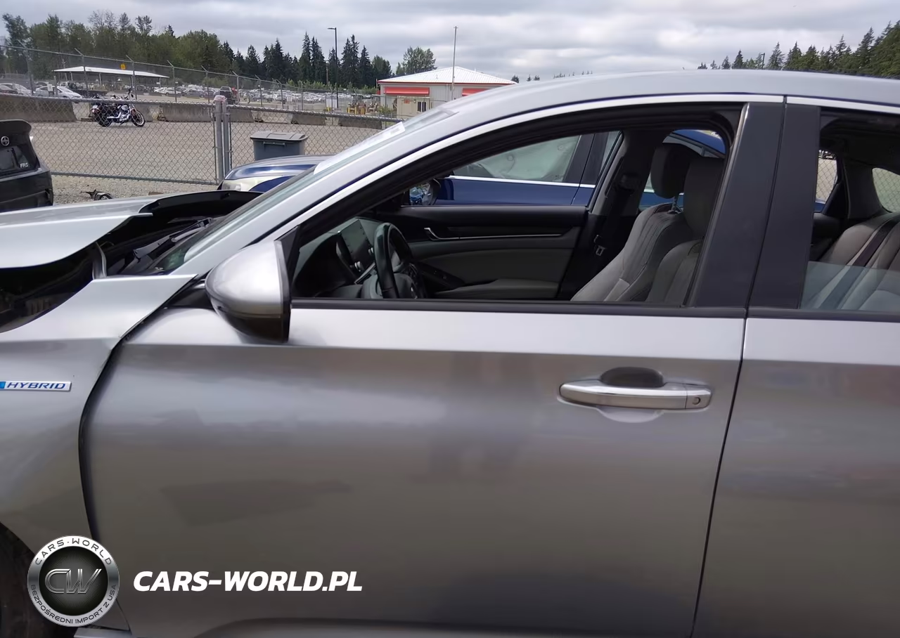 2020 Honda Accord Hybrid Touring VIN:1HGCV3F98LA013682 - 15