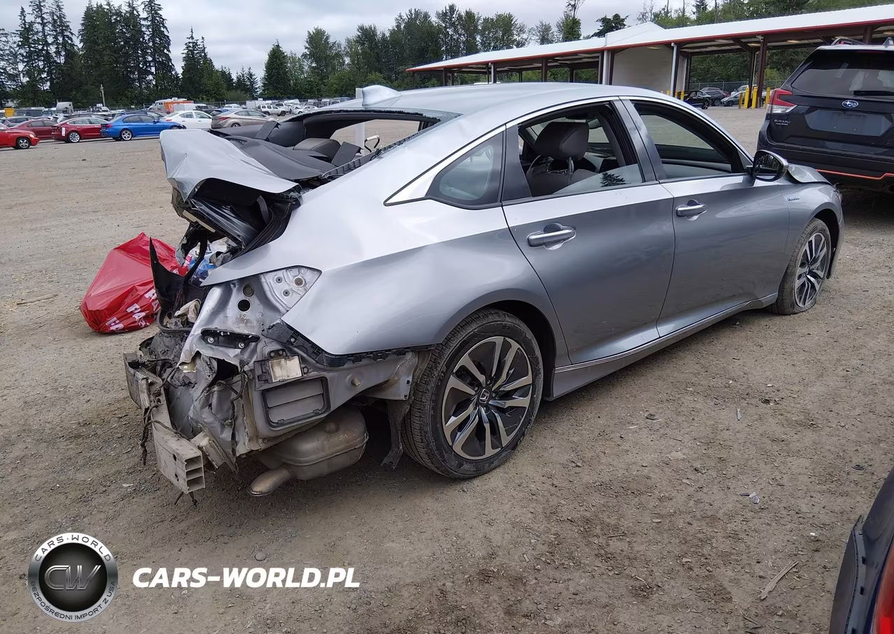 2020 Honda Accord Hybrid Touring VIN:1HGCV3F98LA013682 - 4