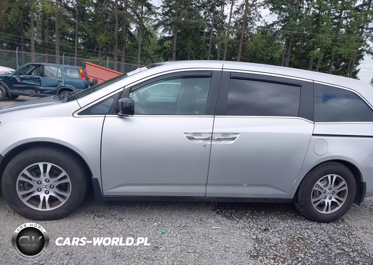 2011 Honda Odyssey Ex-L VIN:5FNRL5H65BB013951 - 14