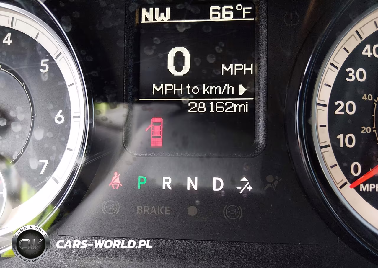 2018 Ram 1500 Tradesman 4X2 6'4 Box VIN:1C6RR6FG7JS303598 - 16