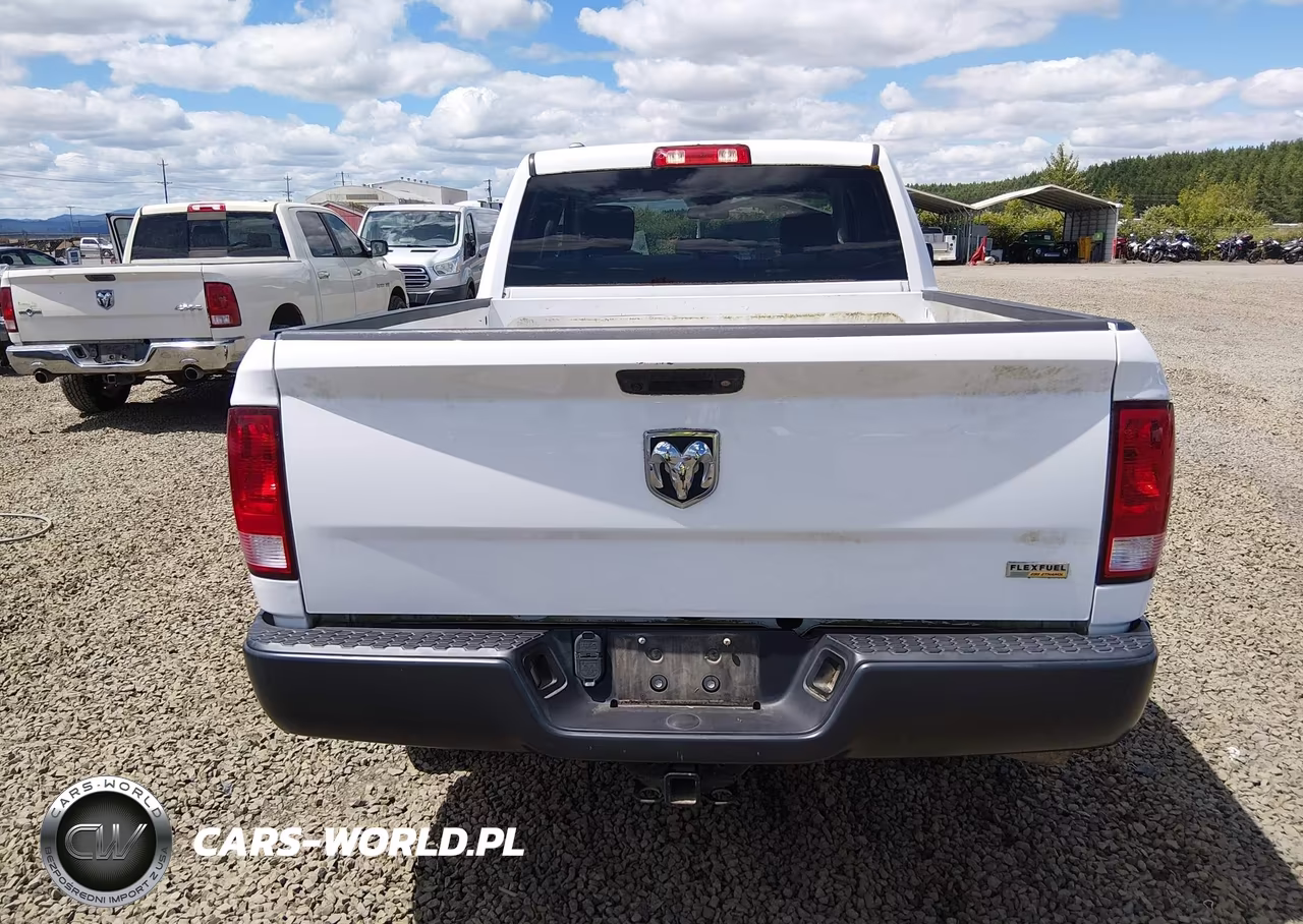 2018 Ram 1500 Tradesman 4X2 6'4 Box VIN:1C6RR6FG7JS303598 - 17
