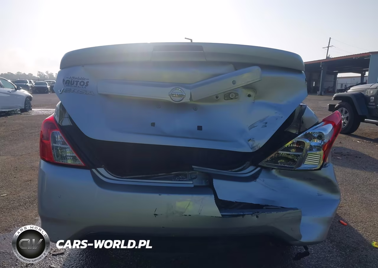 2018 Nissan Versa 1.6 S+ VIN:3N1CN7APXJL804428 - 16