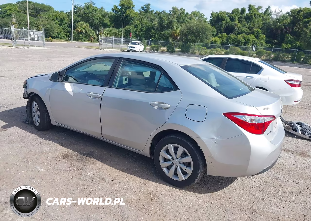 2016 Toyota Corolla Le VIN:2T1BURHE2GC608653 - 3