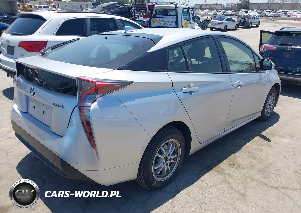 2017 Toyota Prius Two VIN:JTDKBRFU4H3047740 - 4
