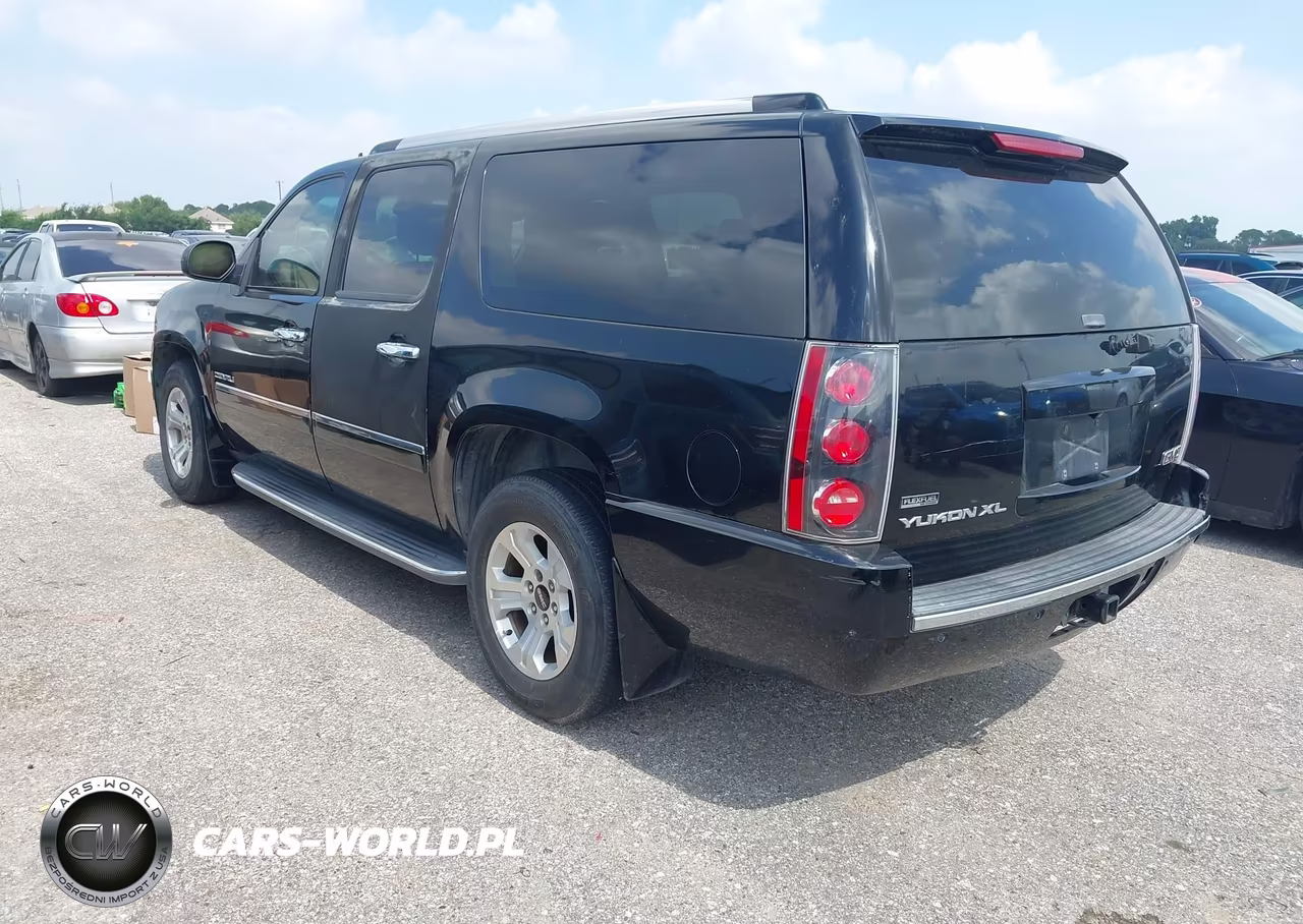 2011 GMC Yukon Xl 1500 Denali VIN:1GKS2MEF8BR135401 - 3