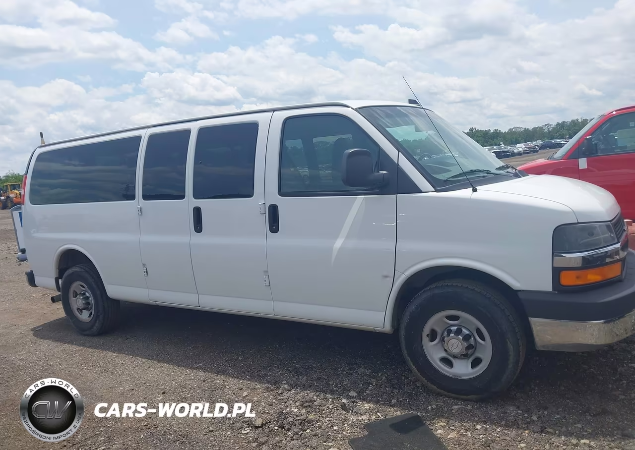 2017 Chevrolet Express 3500 Lt VIN:1GAZGPFG9H1249587 - 14