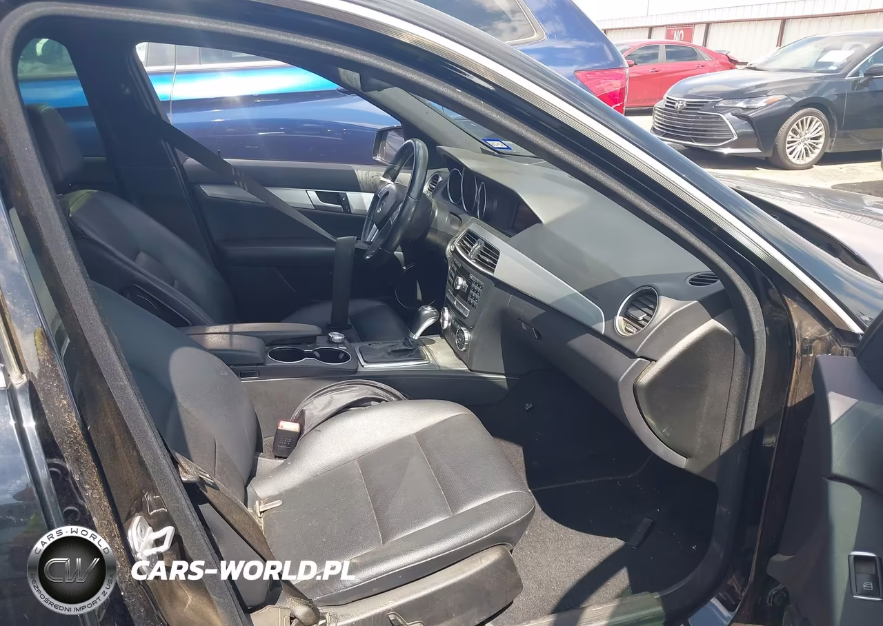 2013 Mercedes-Benz C 250 Sport VIN:WDDGF4HB4DA801515 - 5