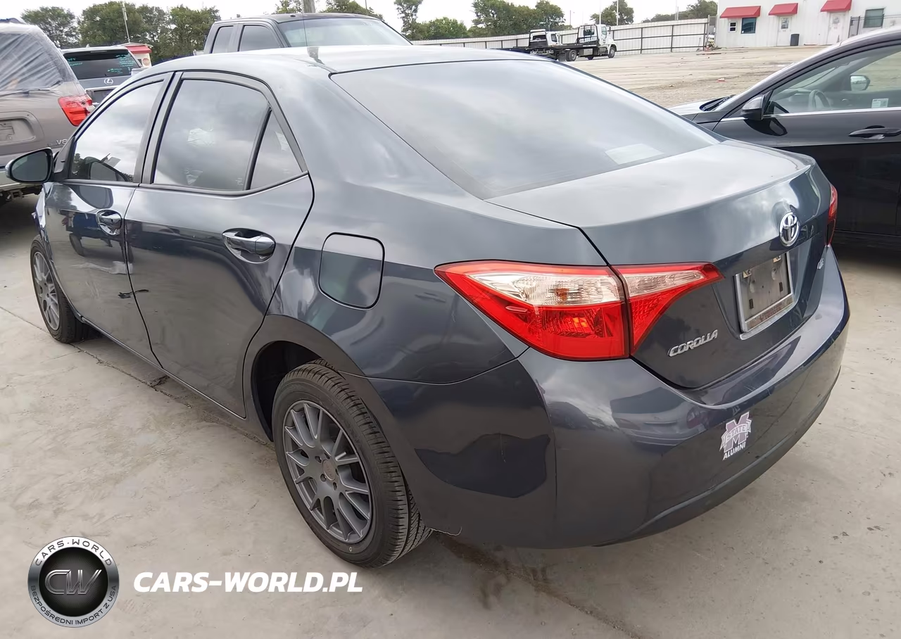 2017 Toyota Corolla Le VIN:5YFBURHE4HP727595 - 3