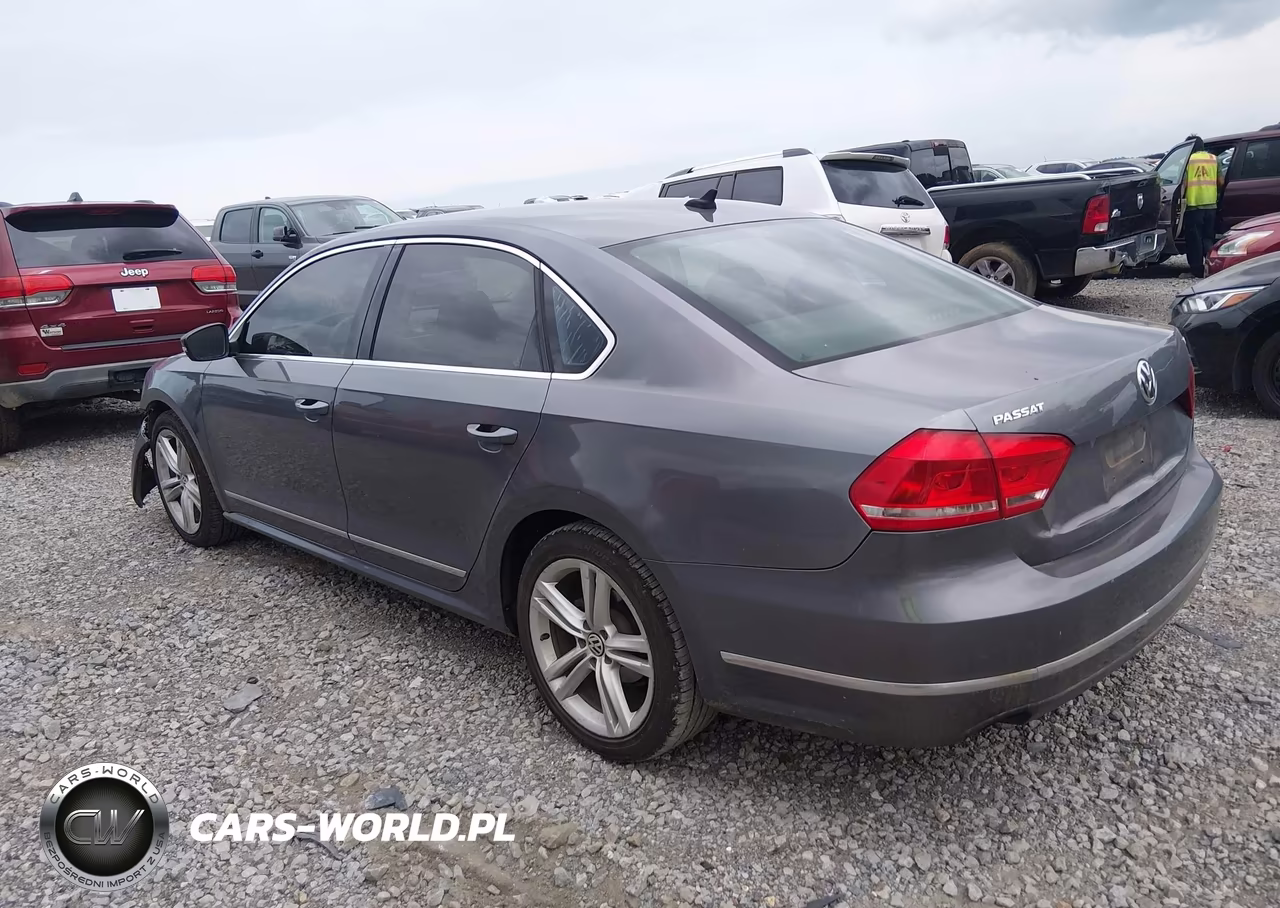 2014 Volkswagen Passat 3.6L V6 Sel Premium VIN:1VWCM7A31EC026421 - 3