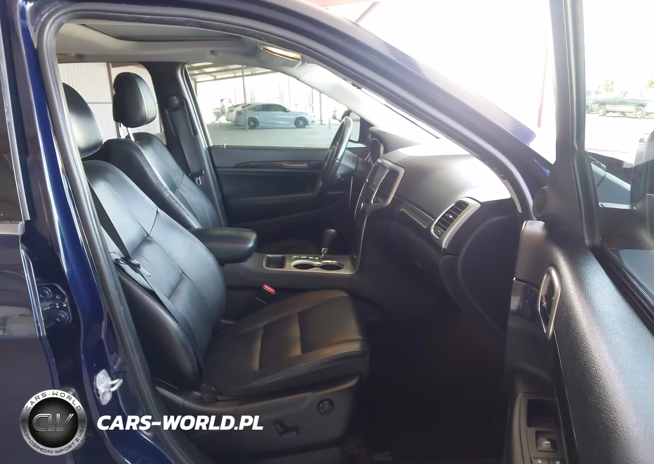 2013 Jeep Grand Cherokee Laredo VIN:1C4RJFAG1DC654917 - 5
