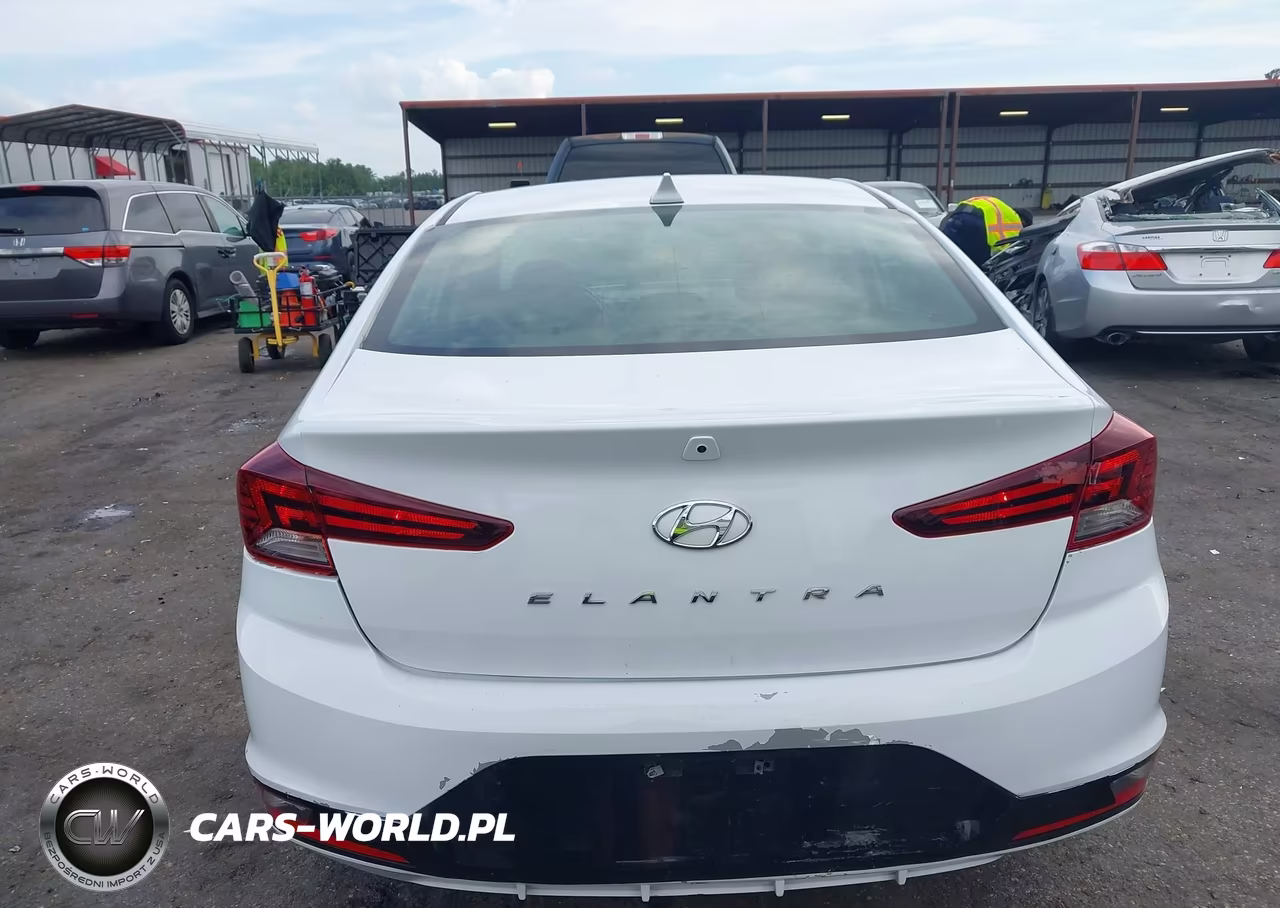 2020 Hyundai Elantra Sel VIN:5NPD84LF8LH630339 - 16
