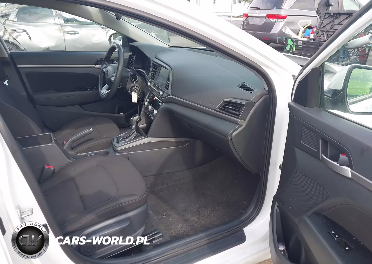 2020 Hyundai Elantra Sel VIN:5NPD84LF8LH630339 - 5